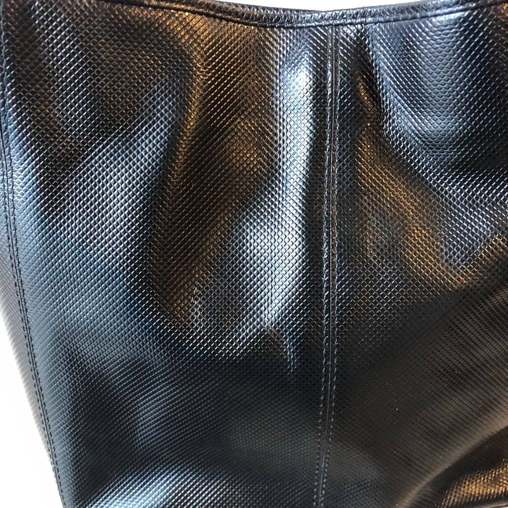 Bottega Veneta Black Bucket Shoulder Bag - Picture 9 of 15
